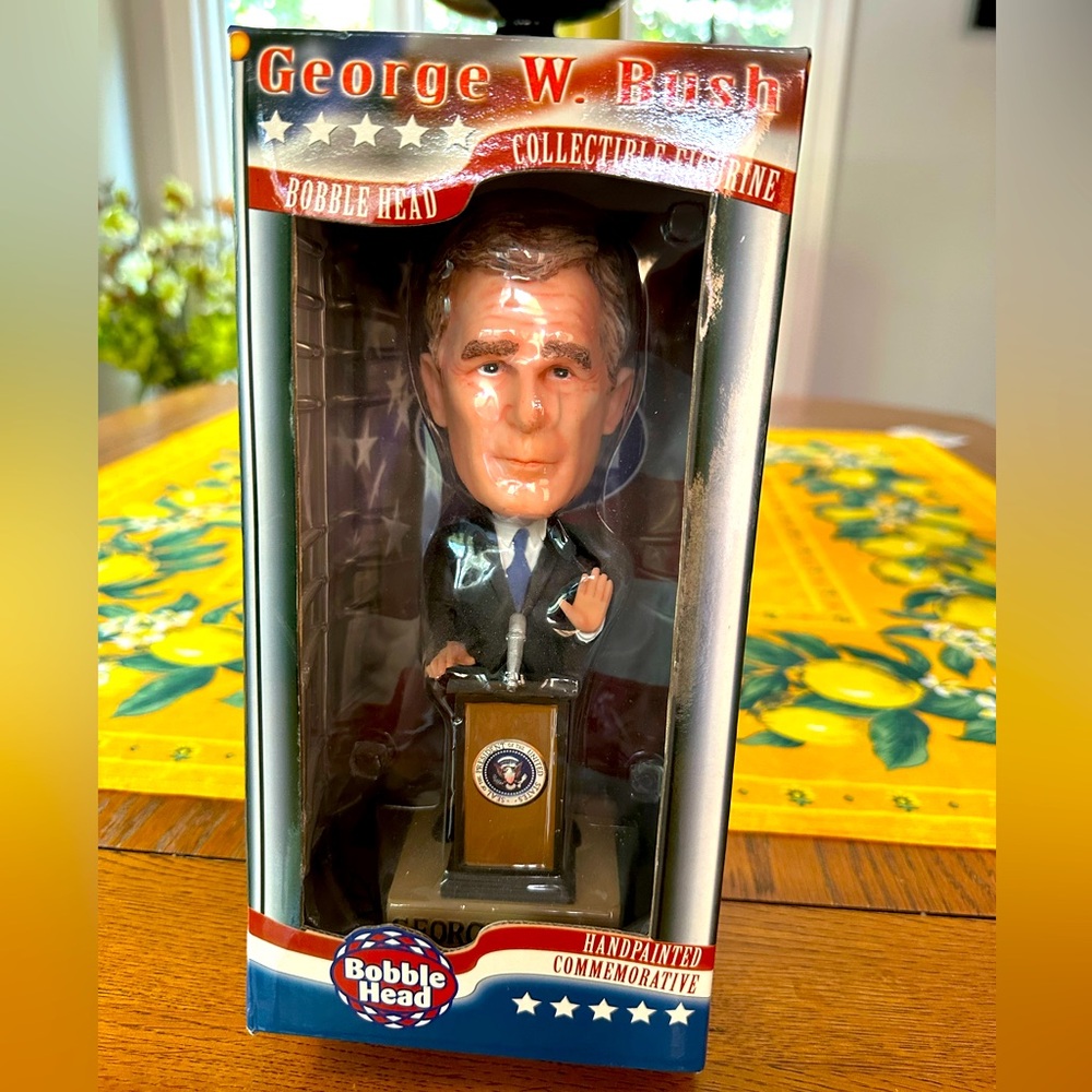 Commemorative Handpainted Bobblehead George W Bush Collectible Figure NIB